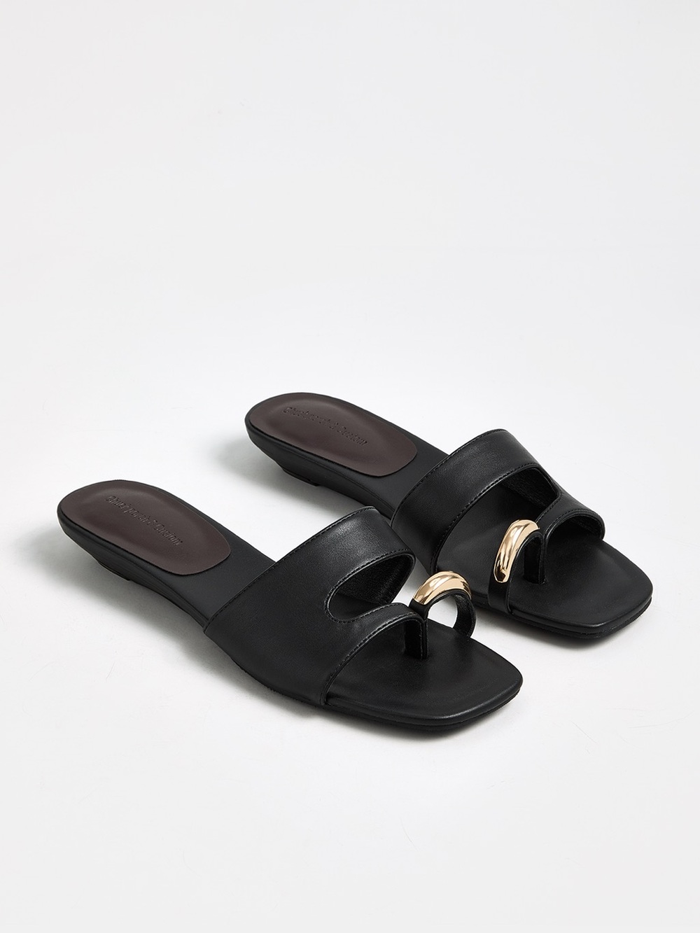 Commense Metal Decor Toe Ring Slide Sandals